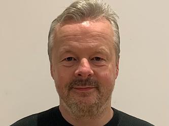 Head shot of Paul Cowper